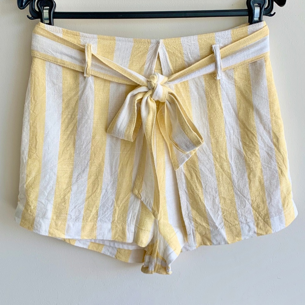 Yellow/White Striped Shorts w/Belt